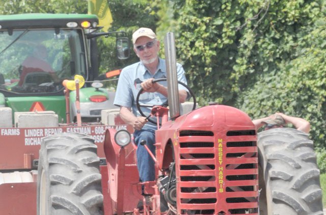 Tractor 6