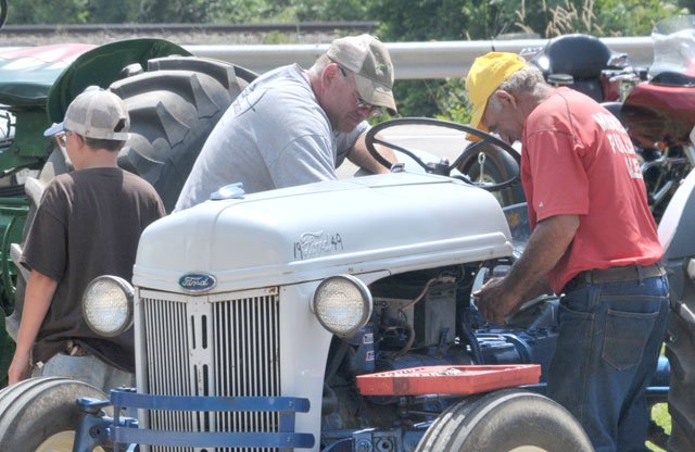 Tractor 7