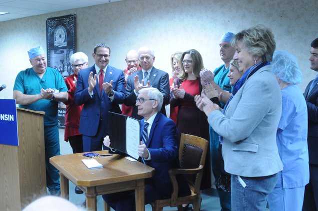 Governor Evers signs telehealth legislation at Richland Hospital